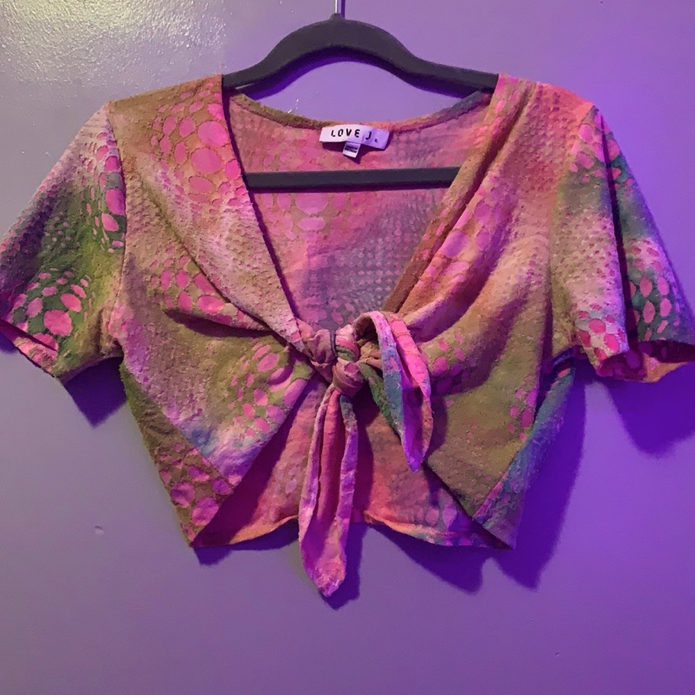 Tie in the front crop top